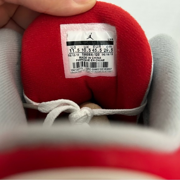 Jordan Fire Red 3’s 2013 NEW IN BOX - Picture 6 of 10